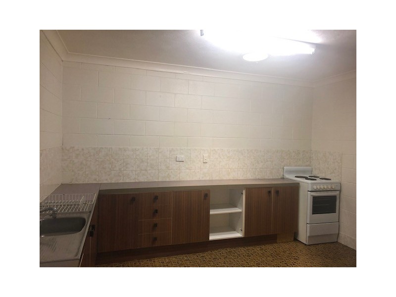 1 and 2/ 14 Sooning Street, Hermit Park QLD 4812