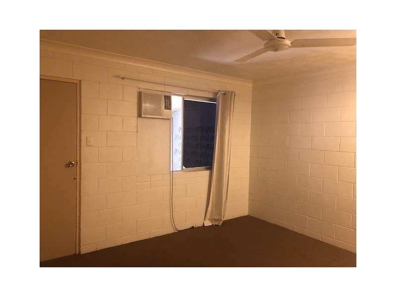 1 and 2/ 14 Sooning Street, Hermit Park QLD 4812