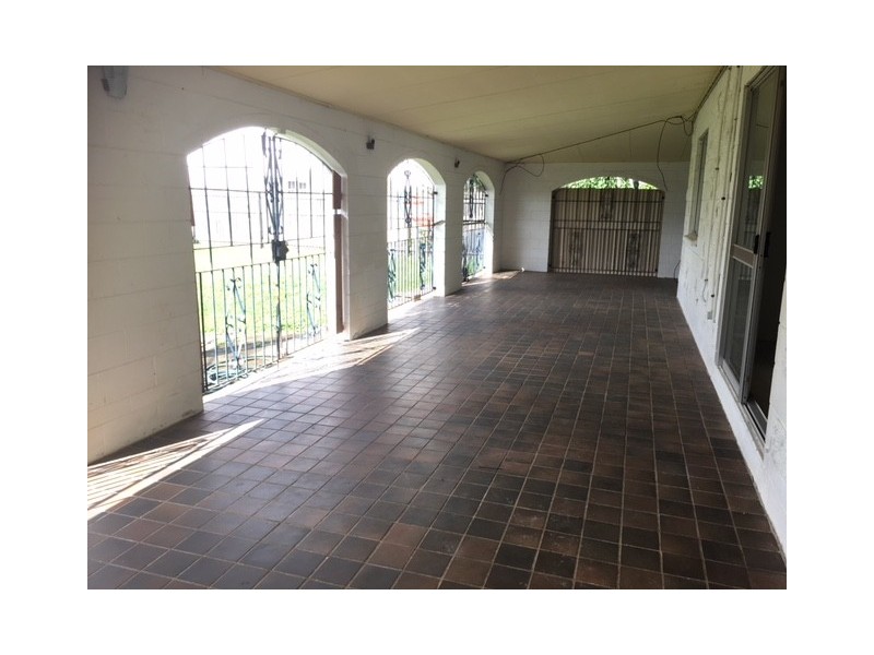 1 and 2/ 14 Sooning Street, Hermit Park QLD 4812