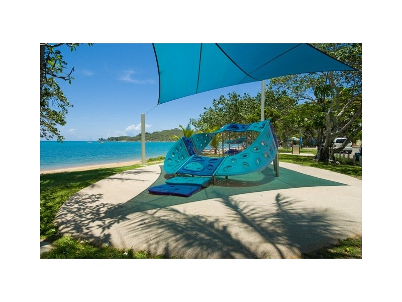 Unit 13/13 Pacific Drive, Magnetic Island QLD 4819