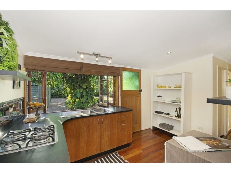 48 Tenth Avenue, Railway Estate QLD 4810