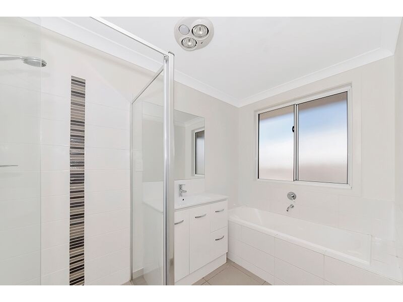 73 Tasman Circuit, Burdell QLD 4818