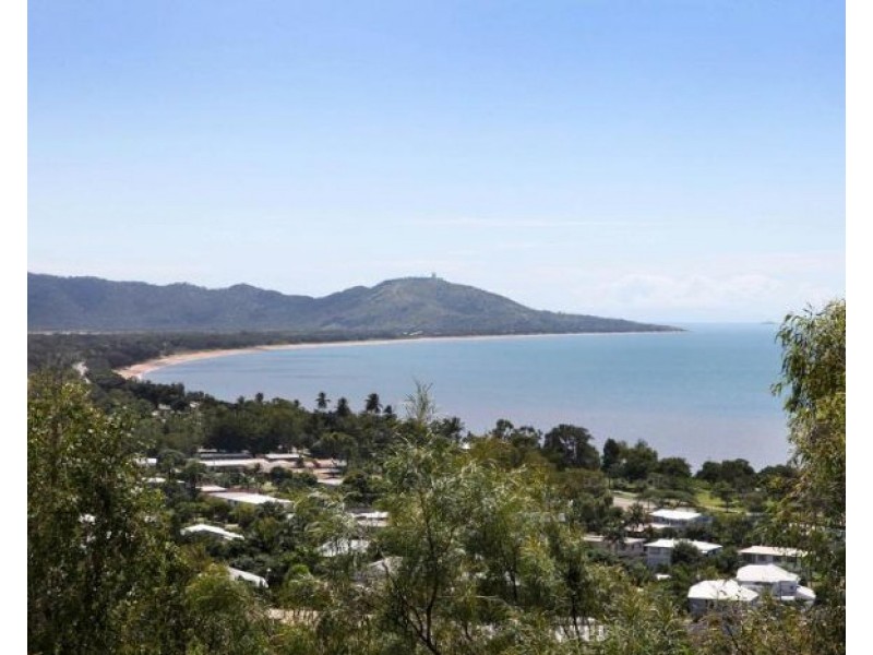2 Seaview Court, Castle Hill QLD 4810