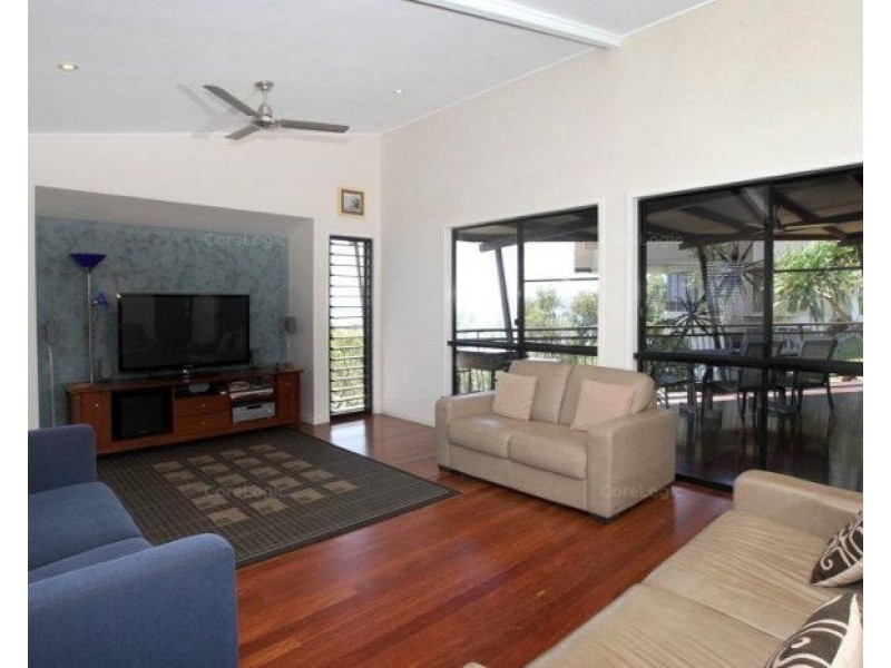 2 Seaview Court, Castle Hill QLD 4810