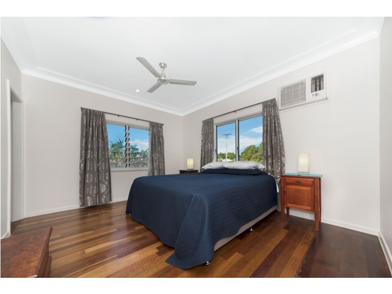 154 Eyre Street, North Ward QLD 4810