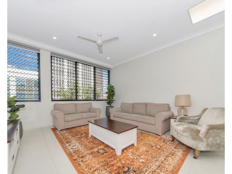 2/361 Flinders Street, Townsville City QLD 4810