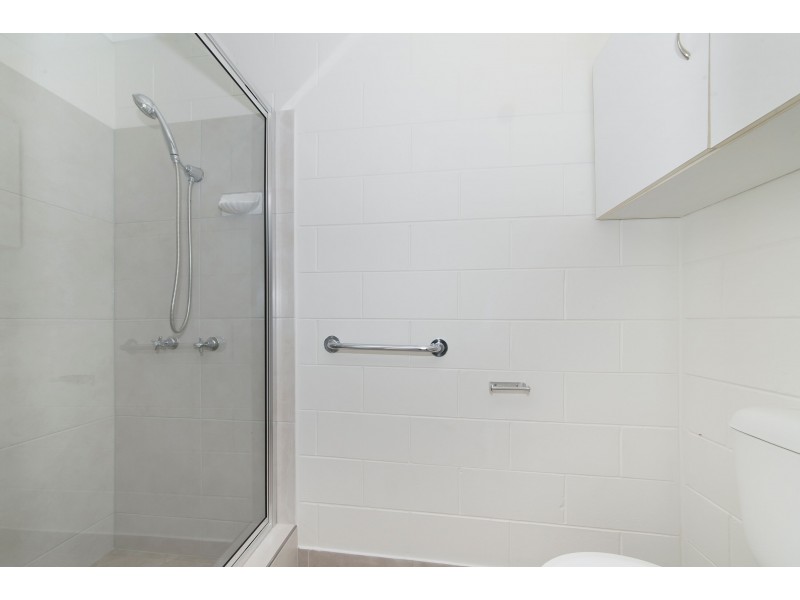 4/11-13 Hughes Street, Hermit Park QLD 4812