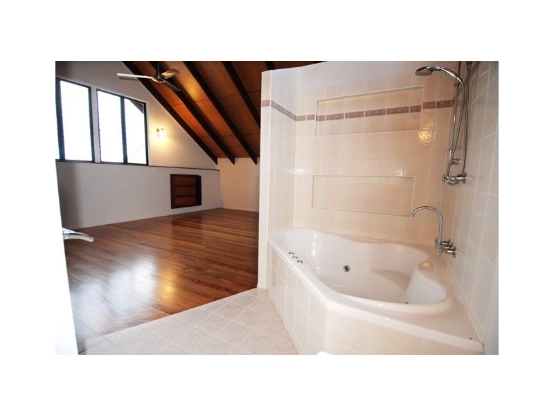 54 Sea Eagle Circuit, Douglas QLD 4814