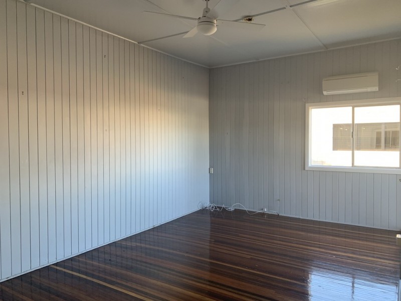 35 Edwards Street, West End QLD 4810