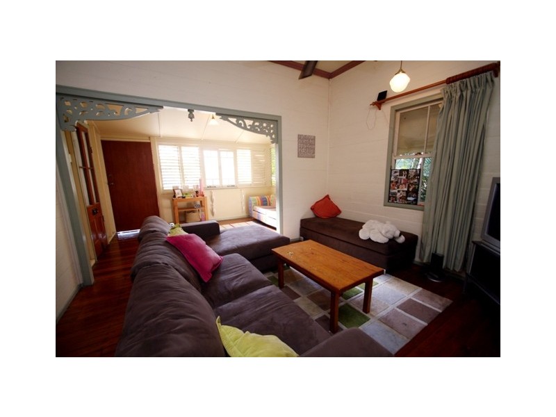 21 Ninth Avenue, Railway Estate QLD 4810