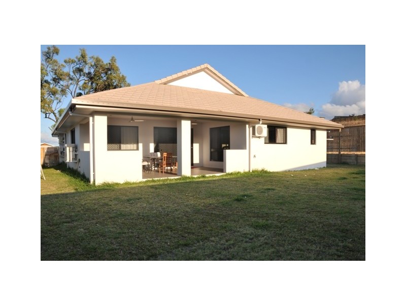 6 Platypus Street, Bushland Beach QLD 4818