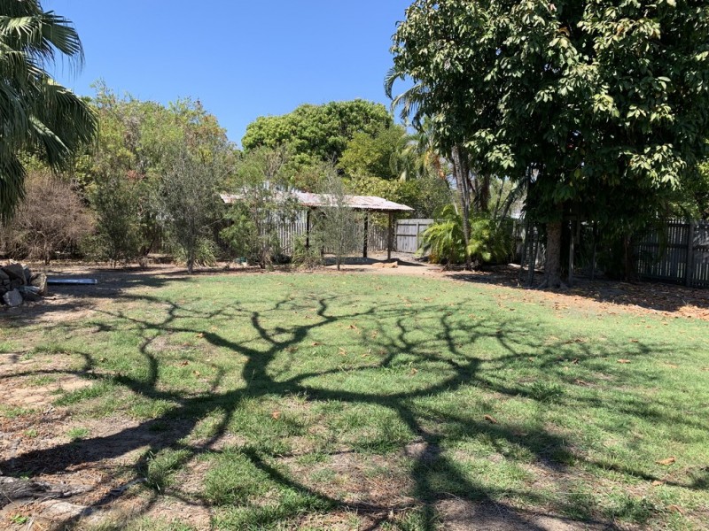 6 Lynam Street, Belgian Gardens QLD 4810