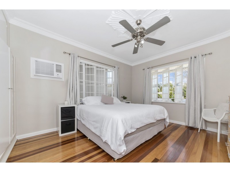 50 Bayswater Road, Hyde Park QLD 4812