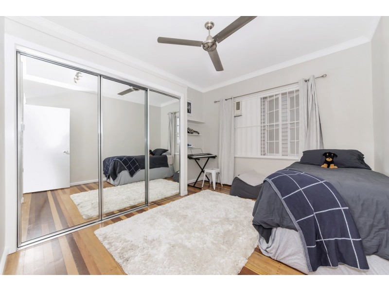 50 Bayswater Road, Hyde Park QLD 4812