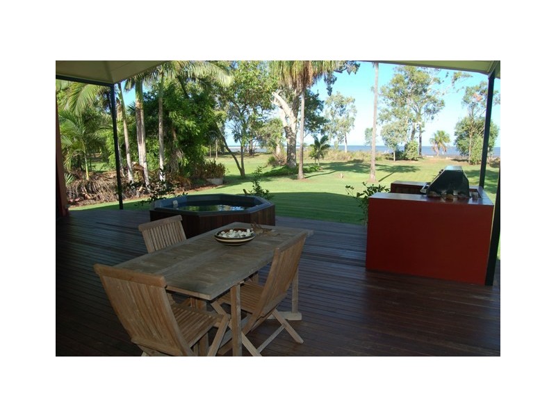 12  Whiting Court, Cungulla QLD 4816