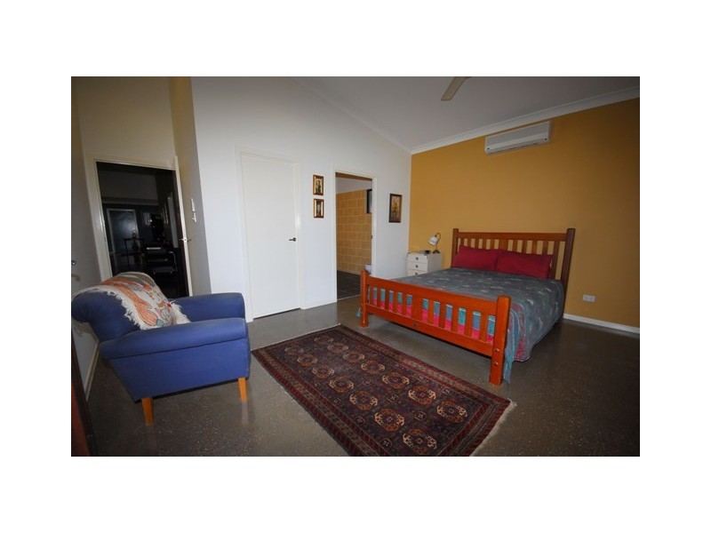 12  Whiting Court, Cungulla QLD 4816