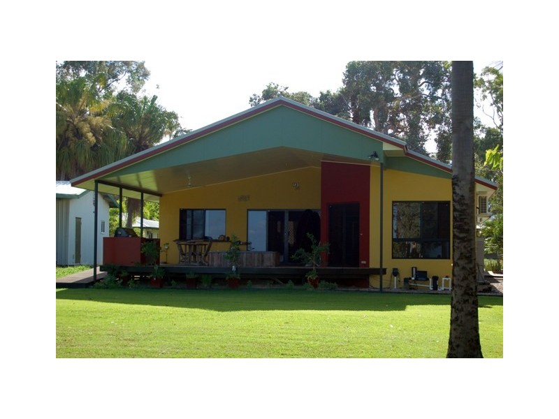 12  Whiting Court, Cungulla QLD 4816