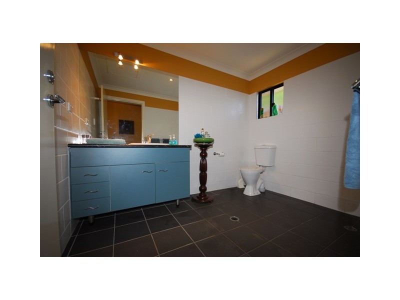 12  Whiting Court, Cungulla QLD 4816