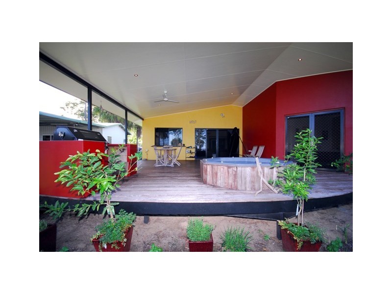 12  Whiting Court, Cungulla QLD 4816