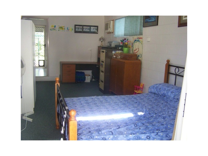 17 St Ives Street, Mount Louisa QLD 4814