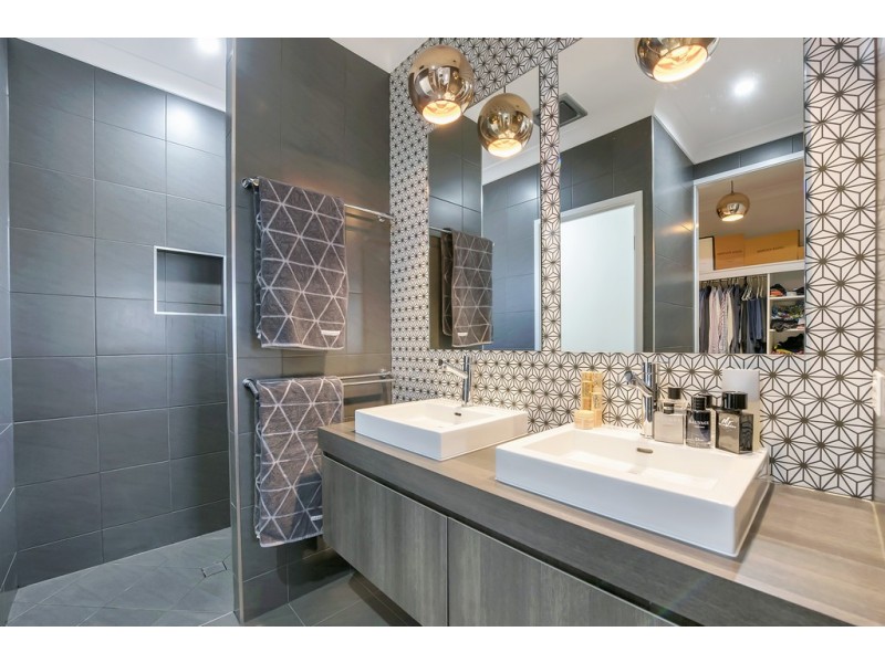 28 The Grange, Shaw QLD 4818