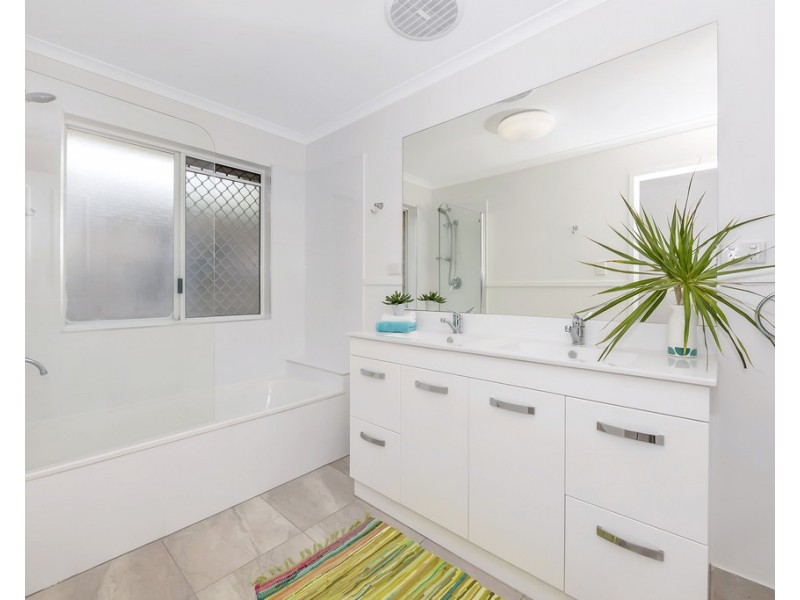 116 Bergin Road, Cranbrook QLD 4814