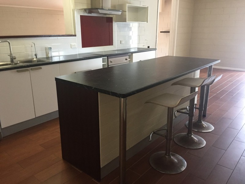 5 Coral Street, Saunders Beach QLD 4818