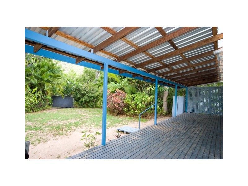 23 Elena Street, Magnetic Island QLD 4819