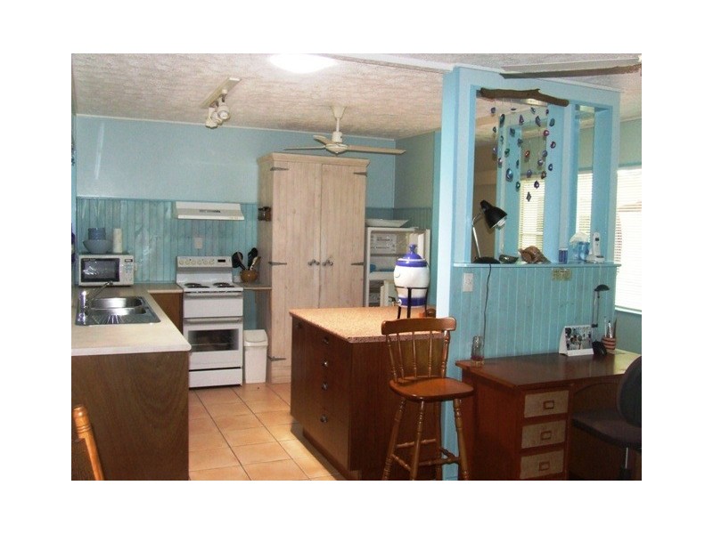 20 Sooning Street, Magnetic Island QLD 4819