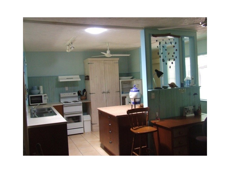 20 Sooning Street, Magnetic Island QLD 4819