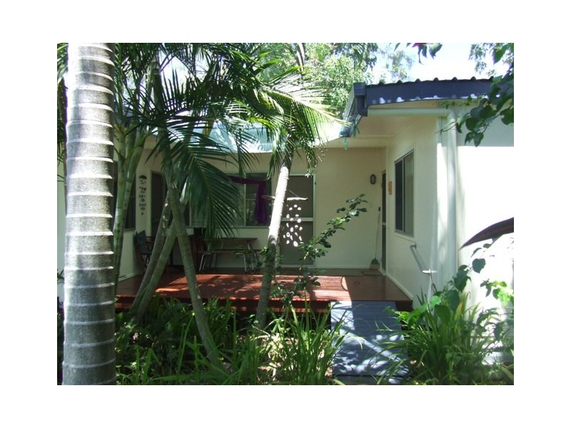 20 Sooning Street, Magnetic Island QLD 4819