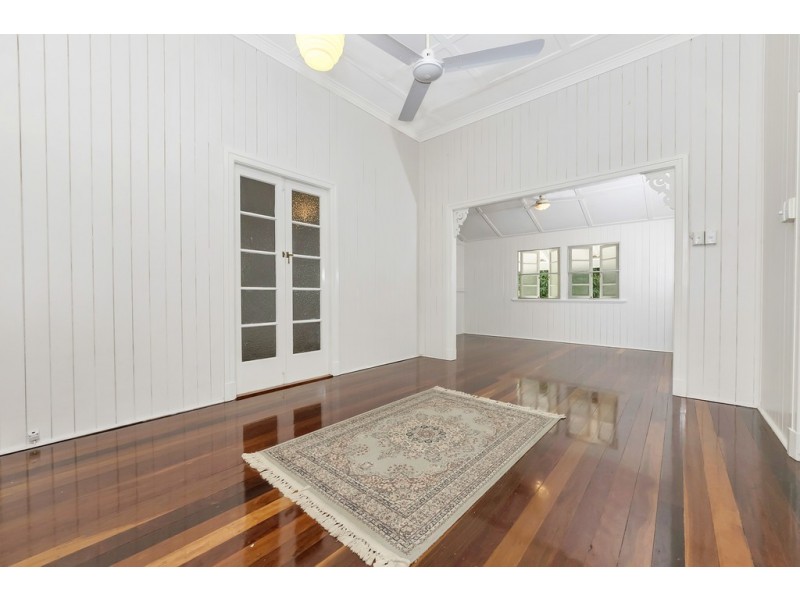 12 Kitchener, Pimlico QLD 4812