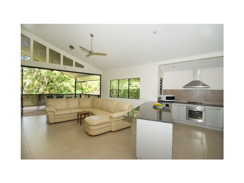 20 Yates Street, Magnetic Island QLD 4819