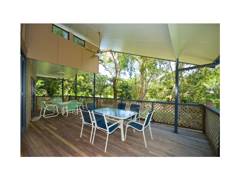 20 Yates Street, Magnetic Island QLD 4819