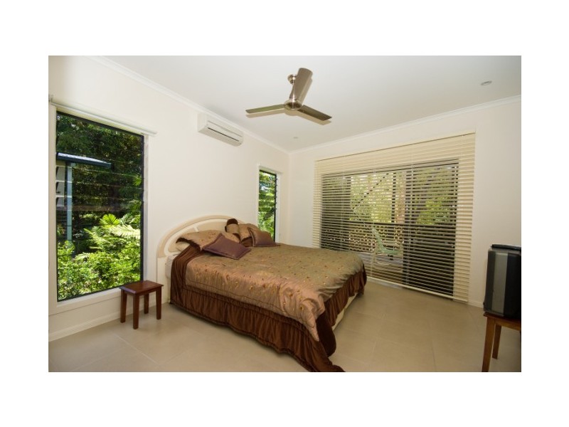 20 Yates Street, Magnetic Island QLD 4819