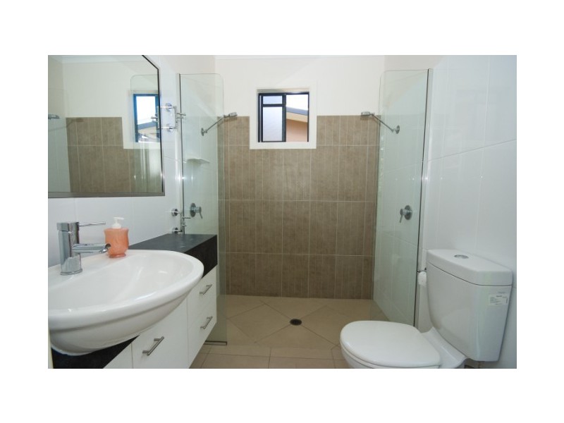 20 Yates Street, Magnetic Island QLD 4819