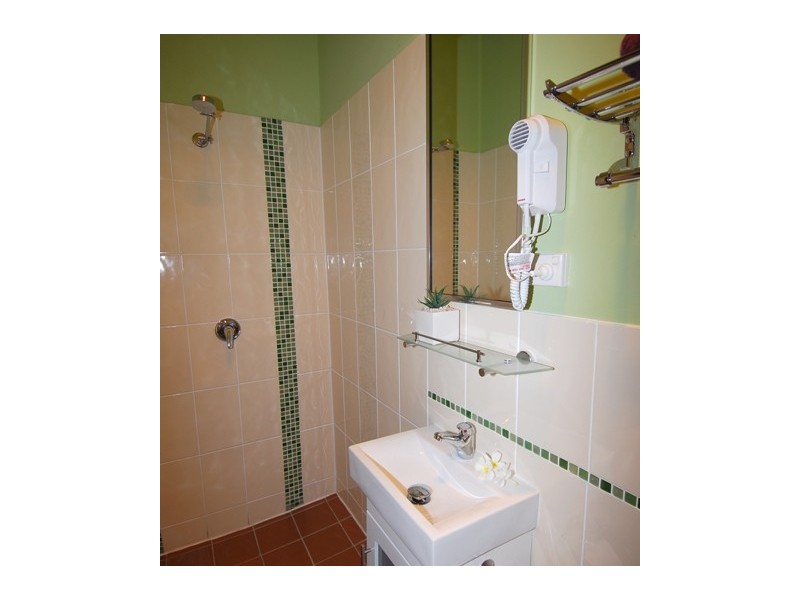 82 Tully Street, South Townsville QLD 4810