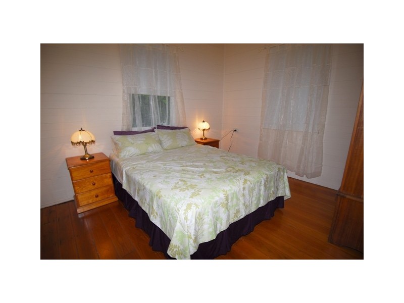 82 Tully Street, South Townsville QLD 4810