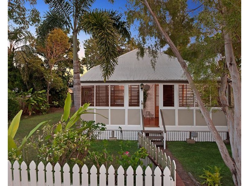 144 Francis Street, West End QLD 4810