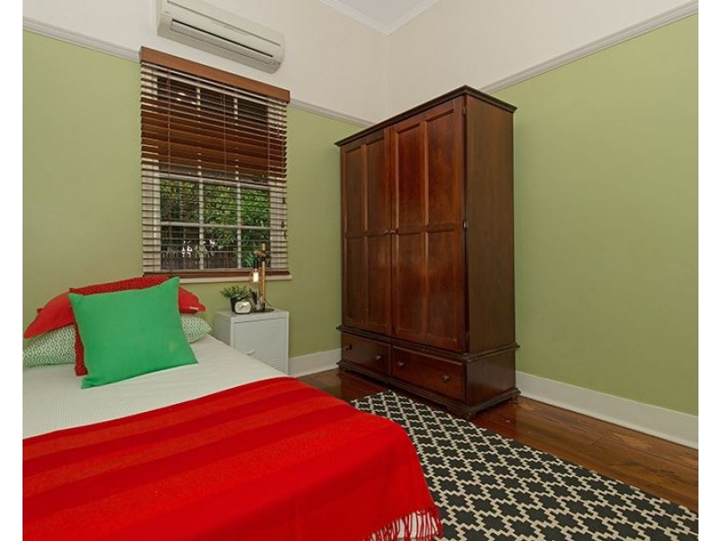 144 Francis Street, West End QLD 4810