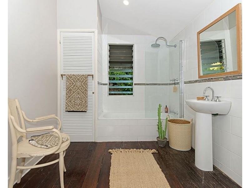144 Francis Street, West End QLD 4810