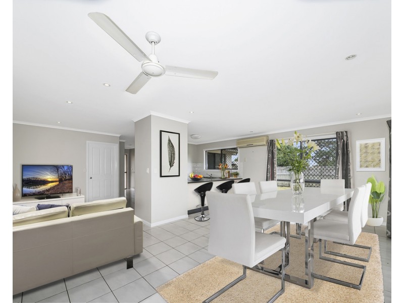 19 Moor Court, Kelso QLD 4815