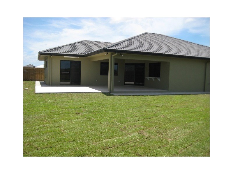 1 Newhaven Place, Idalia QLD 4811