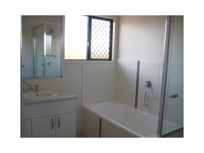 1 Newhaven Place, Idalia QLD 4811