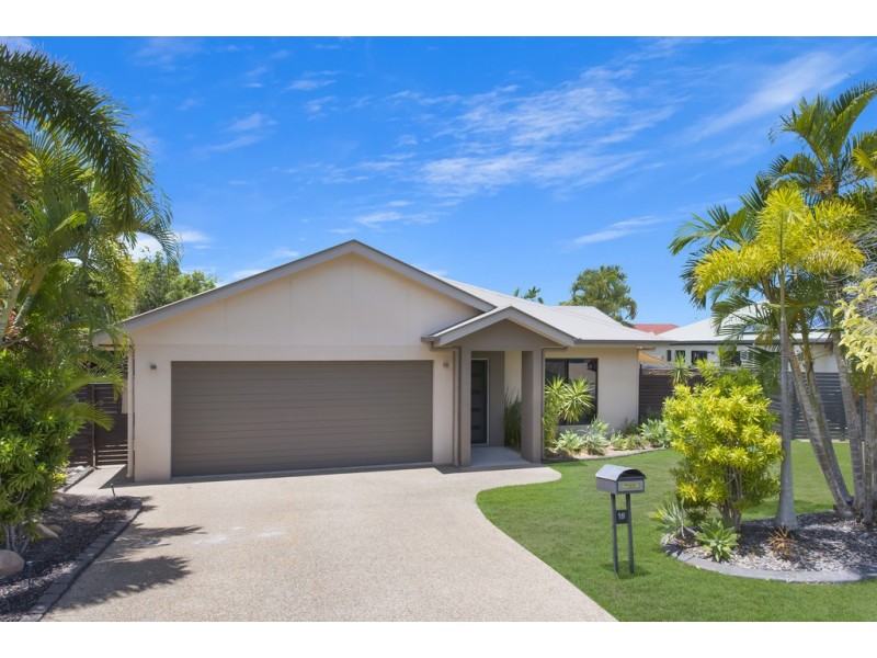 19 Minaret Way, Mount Louisa QLD 4814