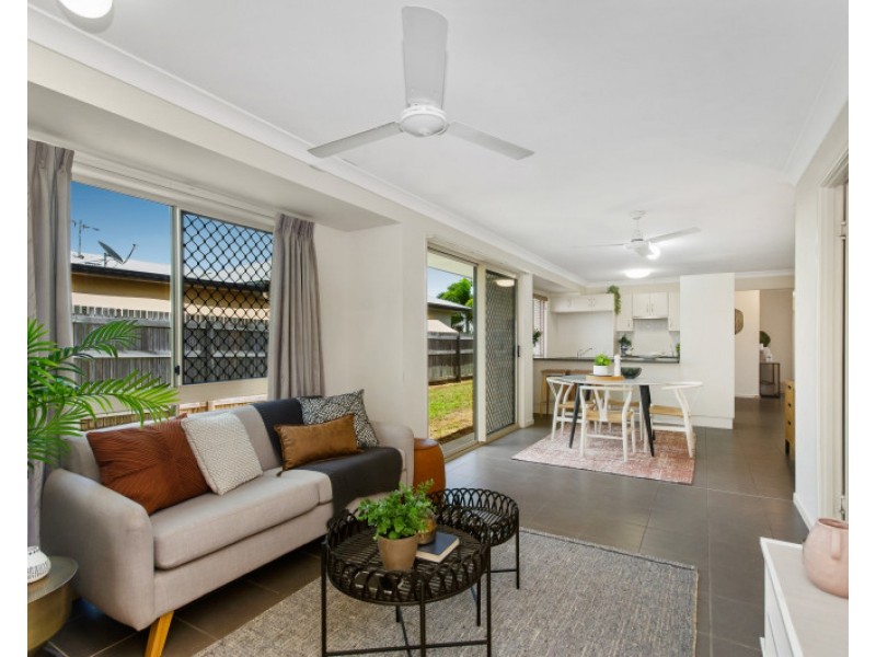 15 Chloe Court, Mount Louisa QLD 4814