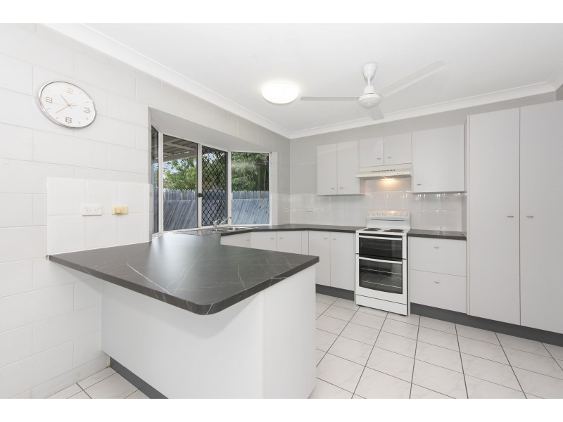 3 Bedrock Court, Mount Louisa QLD 4814
