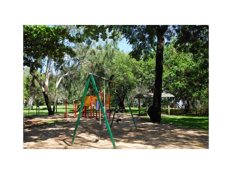 15 Balsam Street, Bushland Beach QLD 4818