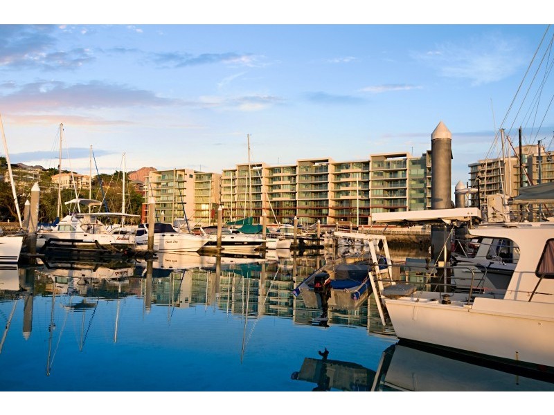 2209/6 Mariners Drive, Townsville City QLD 4810