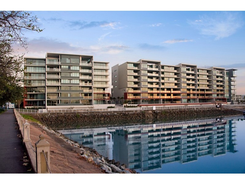 2209/6 Mariners Drive, Townsville City QLD 4810